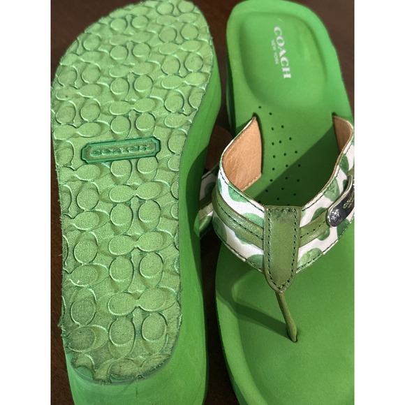 Coach Green Wedge Thong Sandals Polka Dot Accents Comfortable Summer Size 9.5 - Picture 4 of 7